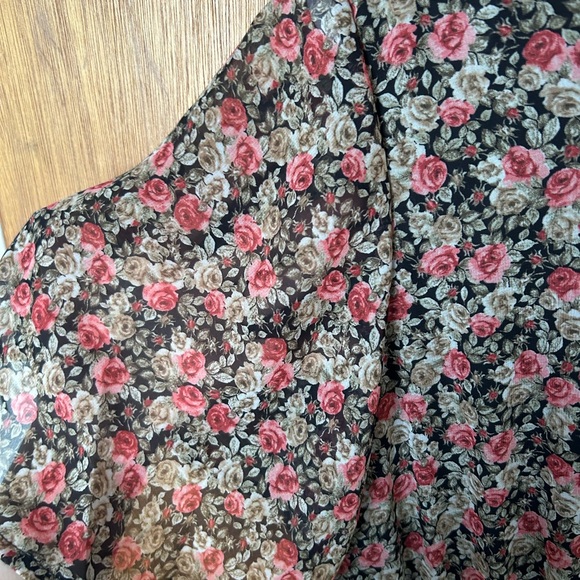 NWT Chris and Carol Floral Maxi Dress - Picture 4 of 10